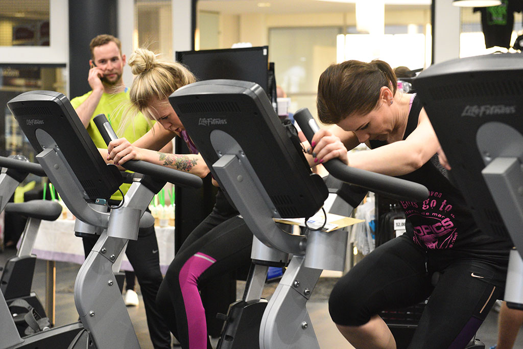 Sportowy dzień otwarty w Fitness World w Galerii Ferio