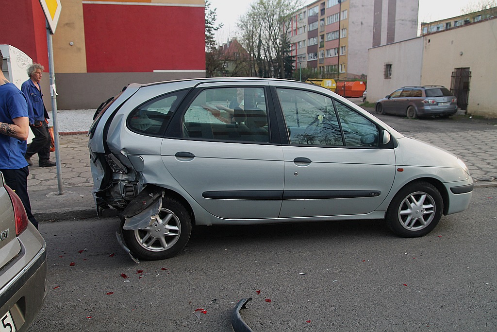 Kolizja na skrzyżowaniu Lotniczej i Szewczenki        
