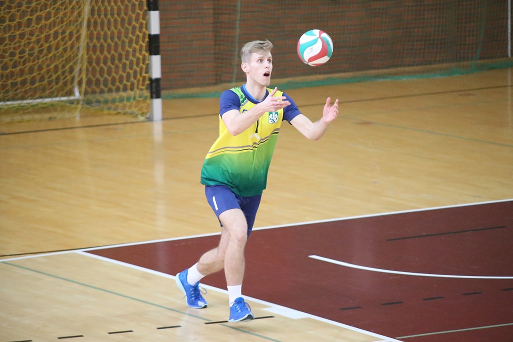 Studenci PWSZ Legnica wygrali z Politechniką Częstochowską