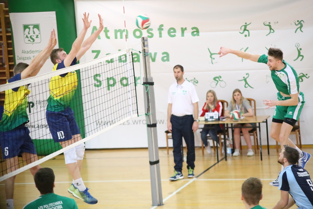 Studenci PWSZ Legnica wygrali z Politechniką Częstochowską