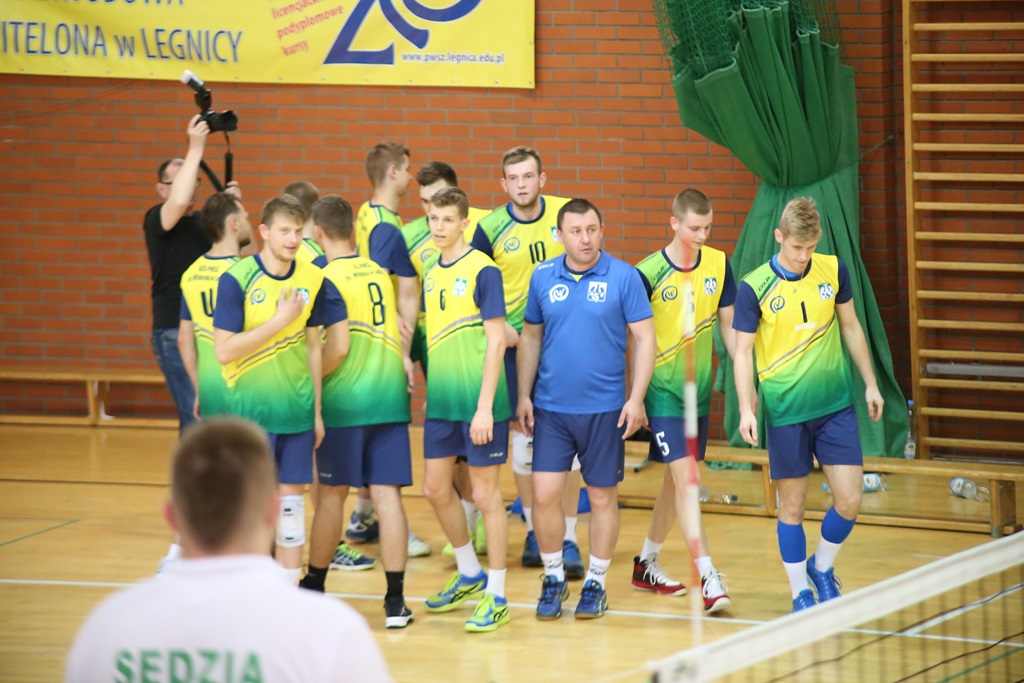 Inauguracyjne zwycięstwo studentów PWSZ z wrocławianami