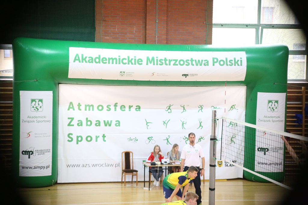 Studenci PWSZ Legnica wygrali z Politechniką Częstochowską