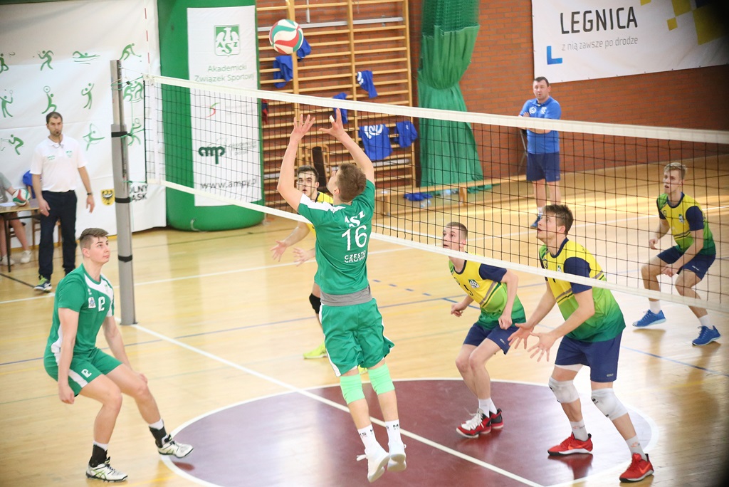 Studenci PWSZ Legnica wygrali z Politechniką Częstochowską