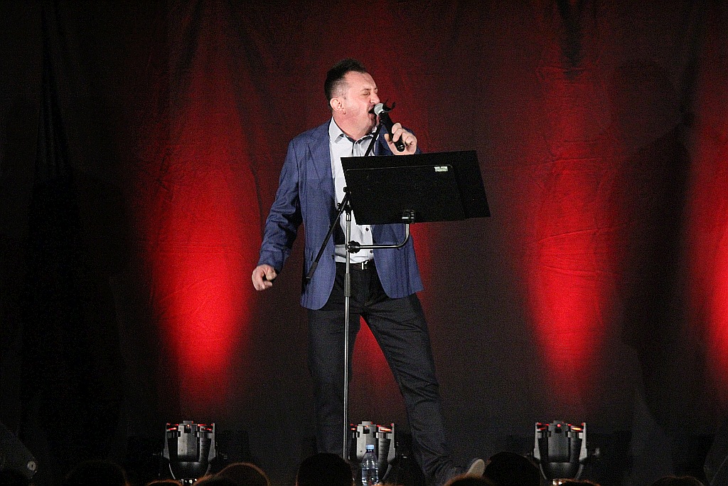 Cezary Pazura gwiazdą kolejnej edycji Galerii Nocą