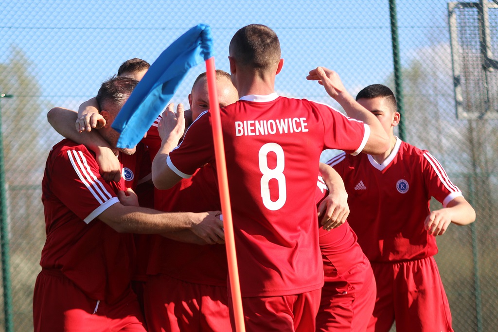 Niespodzianka w Bieniowicach. Kaczawa wygrała z Konfeksem