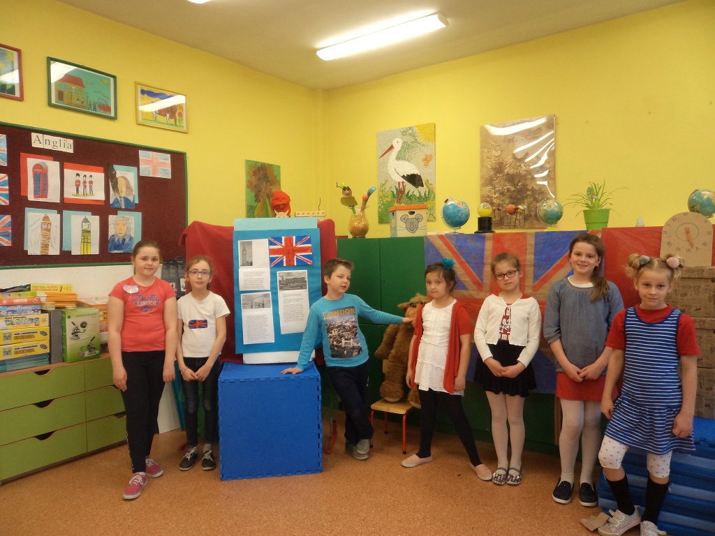 W Kunicach odczarowywali piątek po angielsku i niemiecku