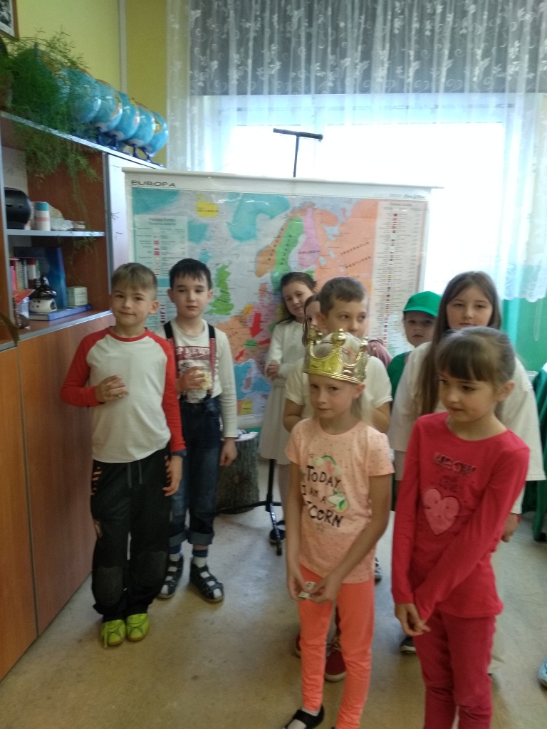 W Kunicach odczarowywali piątek po angielsku i niemiecku