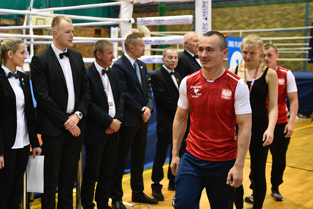 W Legnicy o medale mistrzostw kraju walczą kickboxerzy