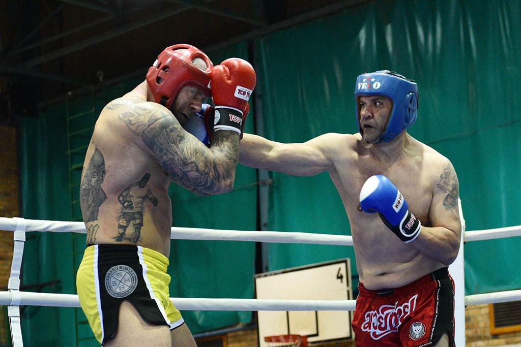 W Legnicy o medale mistrzostw kraju walczą kickboxerzy