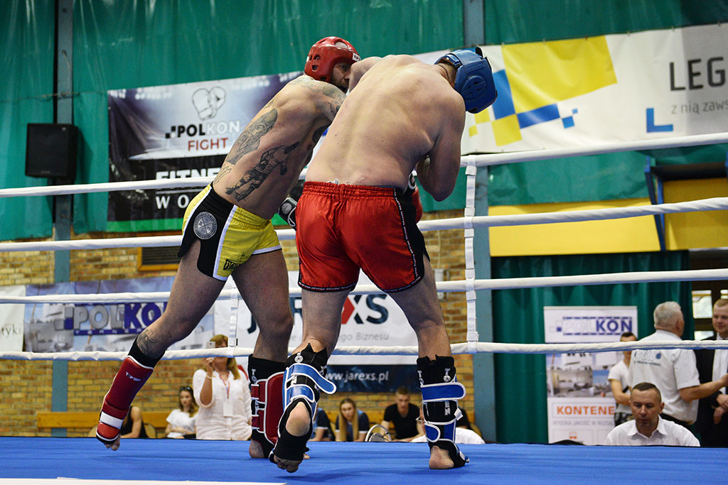 W Legnicy o medale mistrzostw kraju walczą kickboxerzy