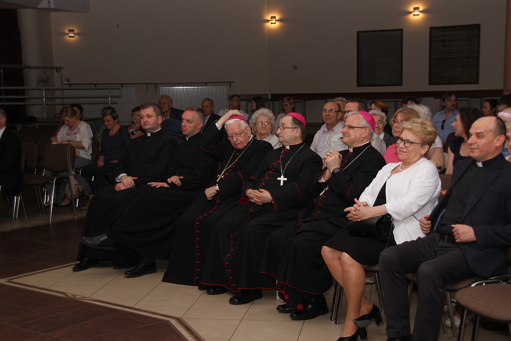 Młodzieżowa orkiestra diecezji legnickiej dała koncert