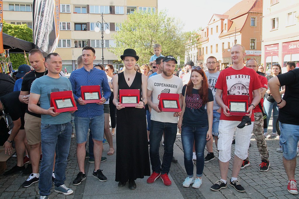 Wręczono nagrody na rozpoczęciu sezonu Legnickich Klasyków