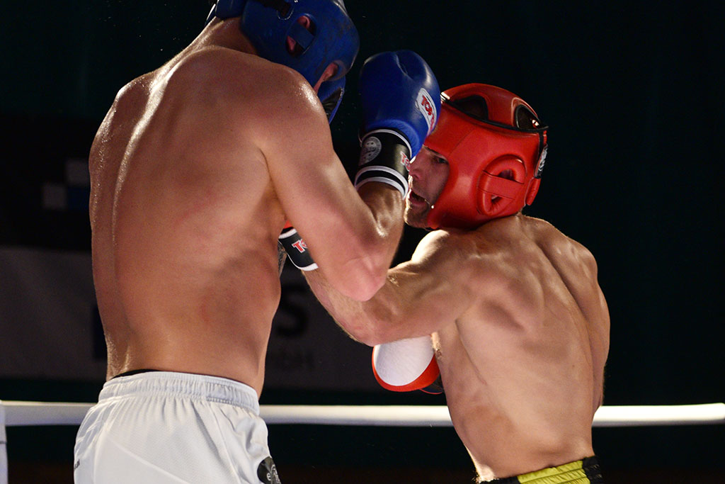 Eliasz Jankowski został mistrzem Polski w low-kick        
