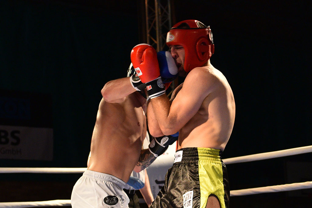 Eliasz Jankowski został mistrzem Polski w low-kick        
