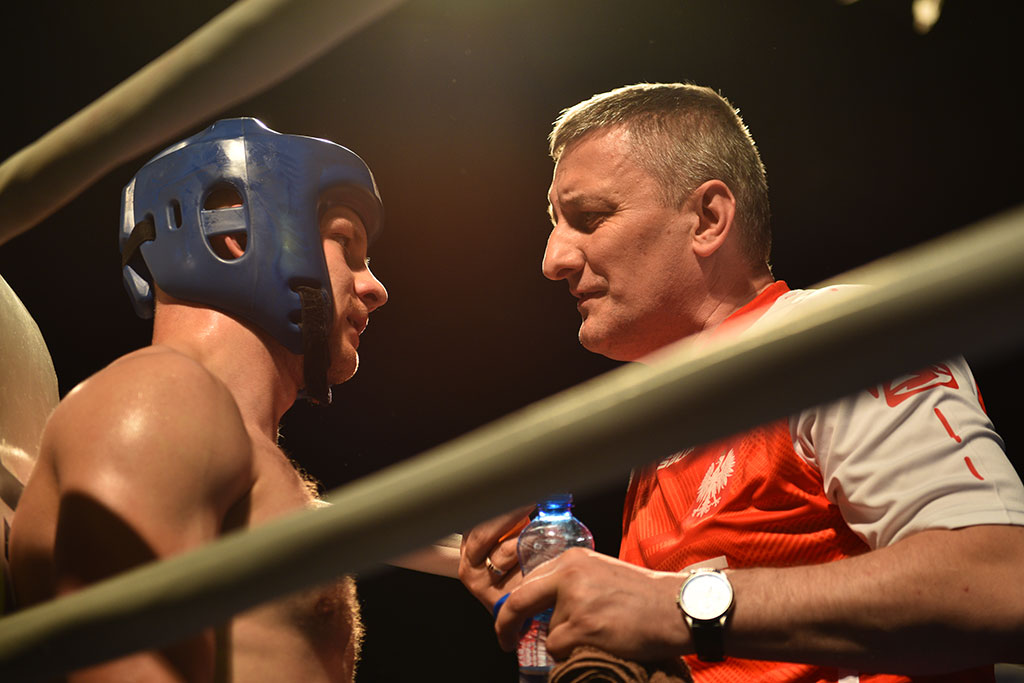 Eliasz Jankowski został mistrzem Polski w low-kick        
