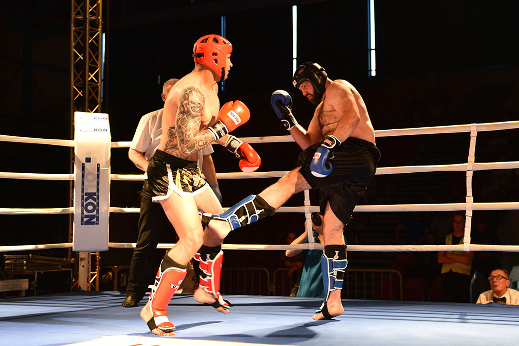 Eliasz Jankowski został mistrzem Polski w low-kick        
