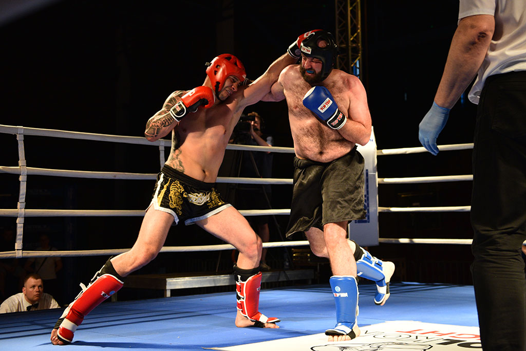 Eliasz Jankowski został mistrzem Polski w low-kick        
