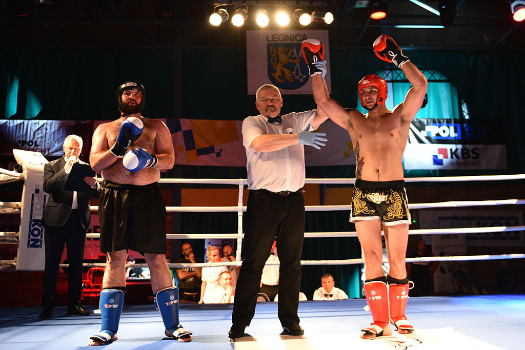 Eliasz Jankowski został mistrzem Polski w low-kick        
