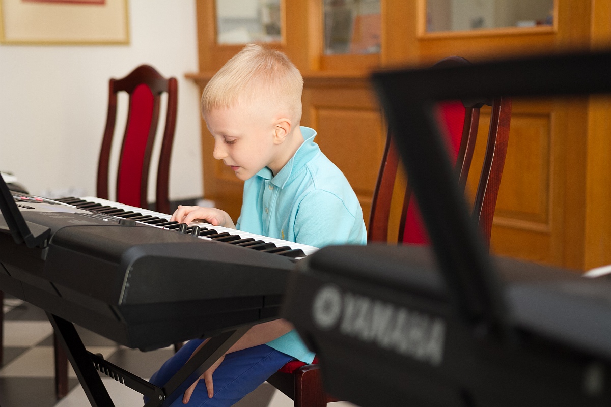 YAMAHA Szkoła Muzyczna klasa keyboardu oraz pianina