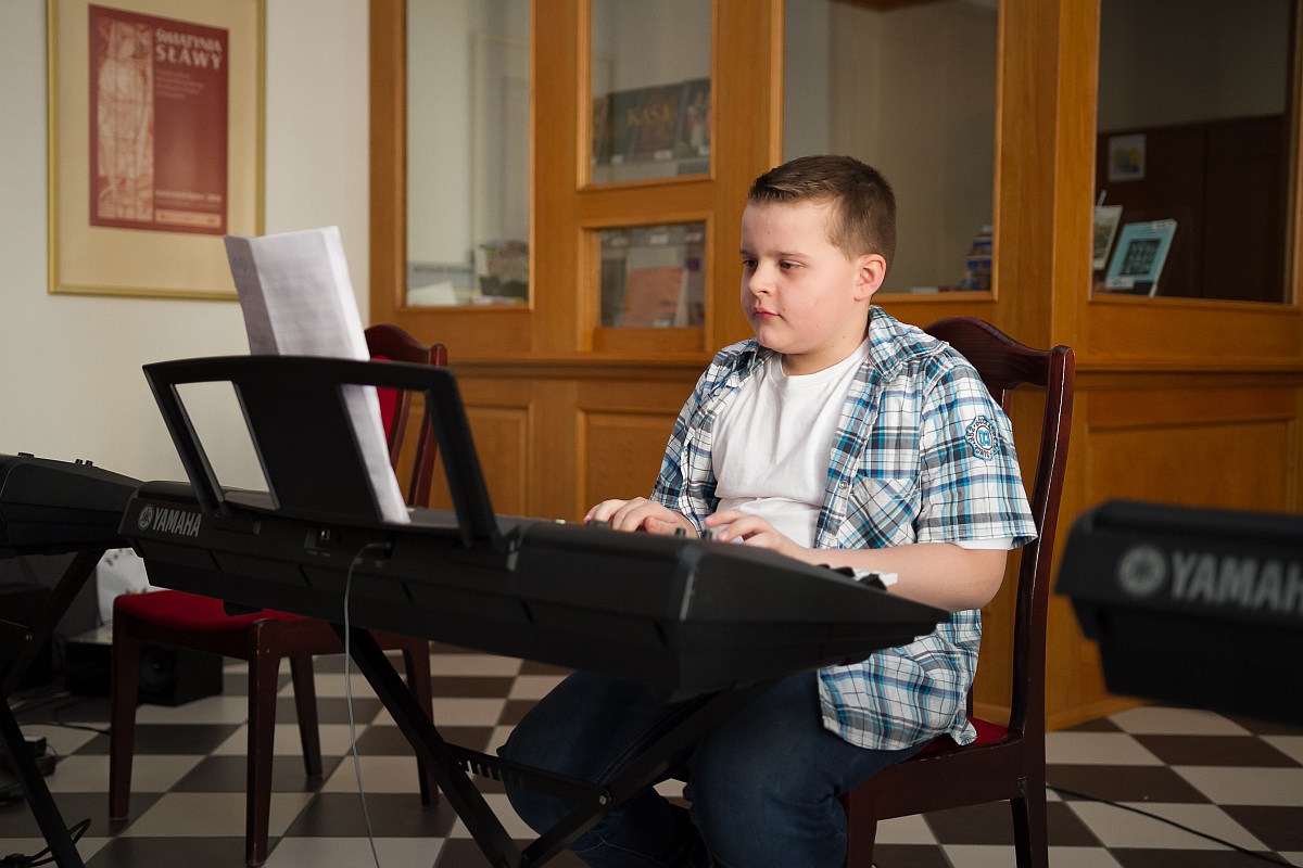 YAMAHA Szkoła Muzyczna klasa keyboardu oraz pianina