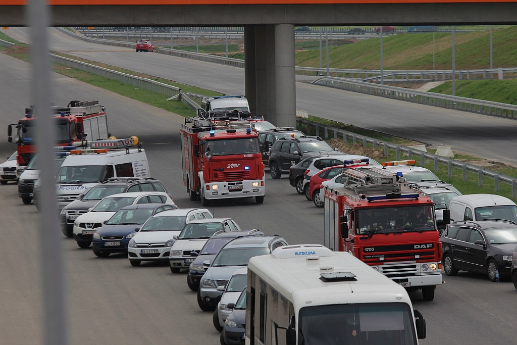 Ćwiczenia służb ratunkowych na polegnickim odcinku S3
