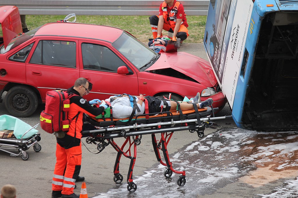 Ćwiczenia służb ratunkowych na polegnickim odcinku S3