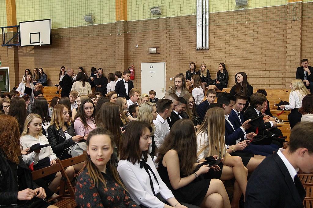 Zakończenie roku szkolnego klas trzecich w VLO w Legnicy