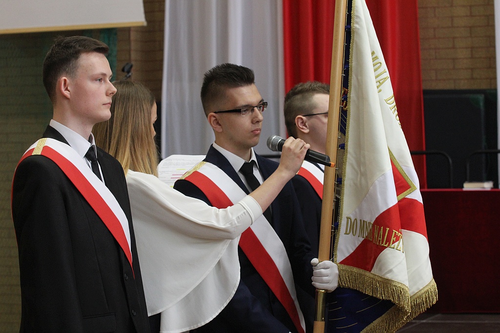Zakończenie roku szkolnego klas trzecich w VLO w Legnicy