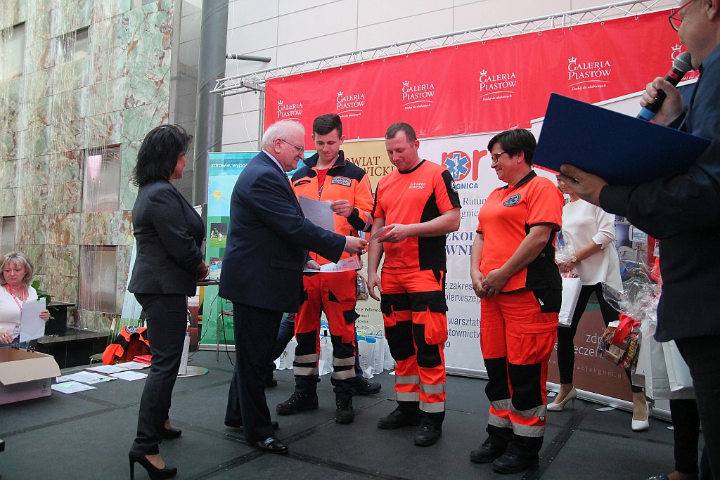 Drużyna z Legnicy najlepsza wśród ratowników medycznych