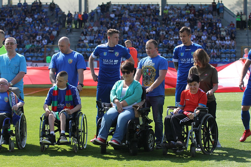 Miedź Legnica zdemolowała Ruch Chorzów i jest bliżej ekstraklasy