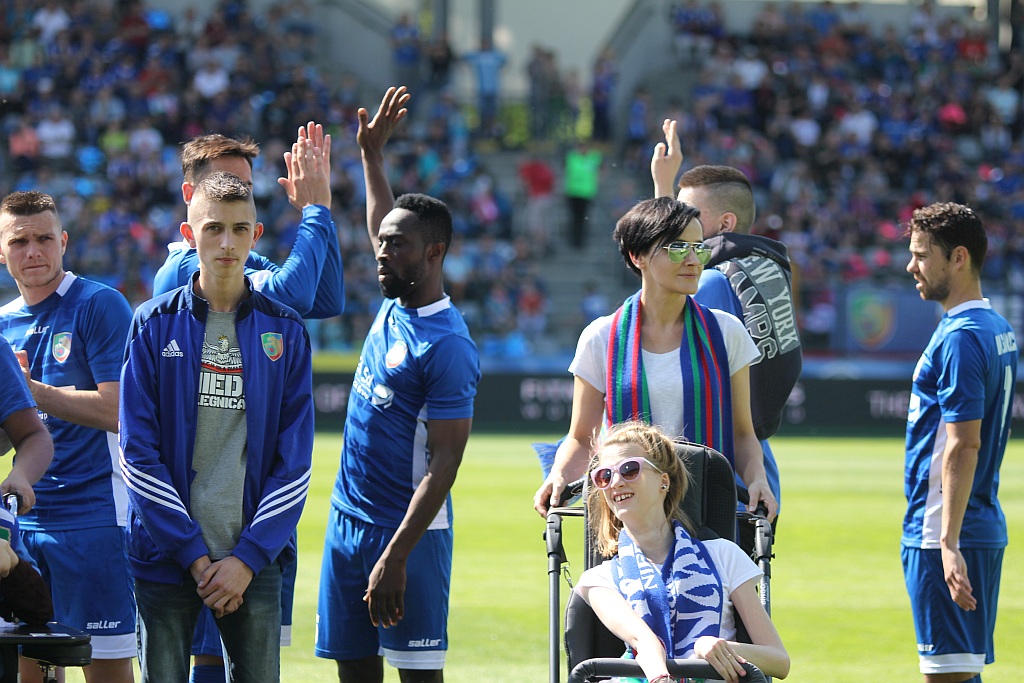 Miedź Legnica zdemolowała Ruch Chorzów i jest bliżej ekstraklasy