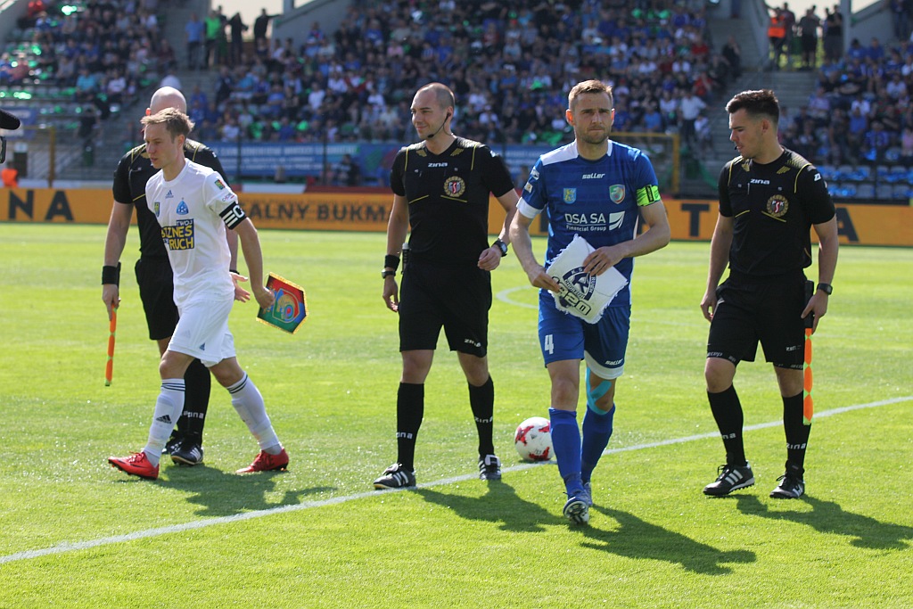 Miedź Legnica zdemolowała Ruch Chorzów i jest bliżej ekstraklasy