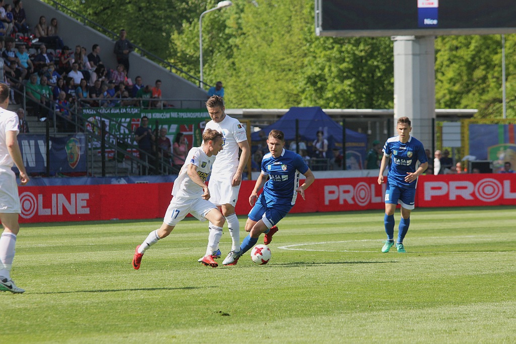 Miedź Legnica zdemolowała Ruch Chorzów i jest bliżej ekstraklasy