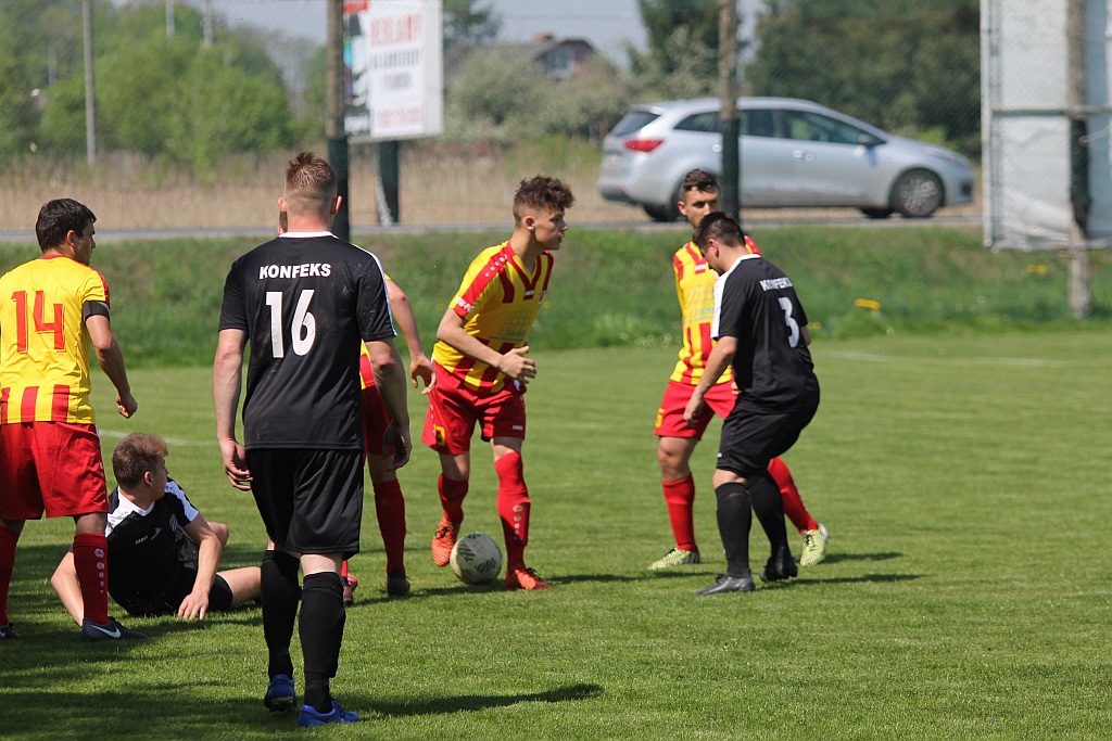 Iskra Kochlice przegrała z Konfeksem Legnica 2:3