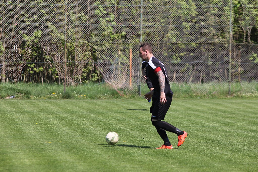 Iskra Kochlice przegrała z Konfeksem Legnica 2:3