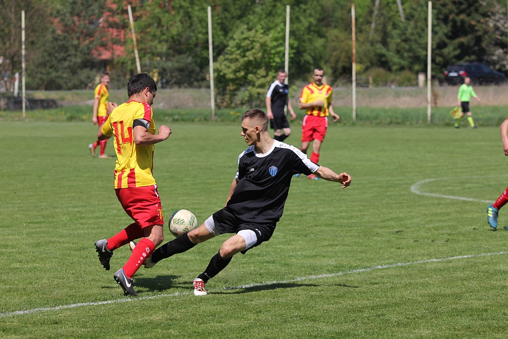 Iskra Kochlice przegrała z Konfeksem Legnica 2:3