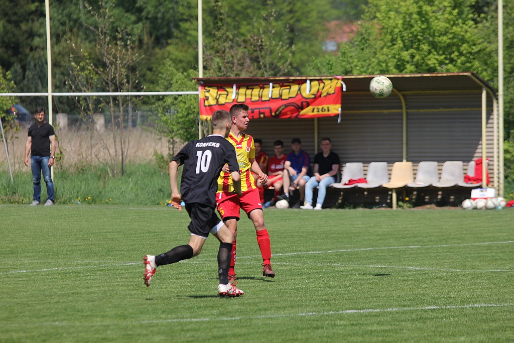 Iskra Kochlice przegrała z Konfeksem Legnica 2:3