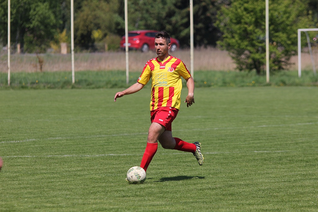 Iskra Kochlice przegrała z Konfeksem Legnica 2:3