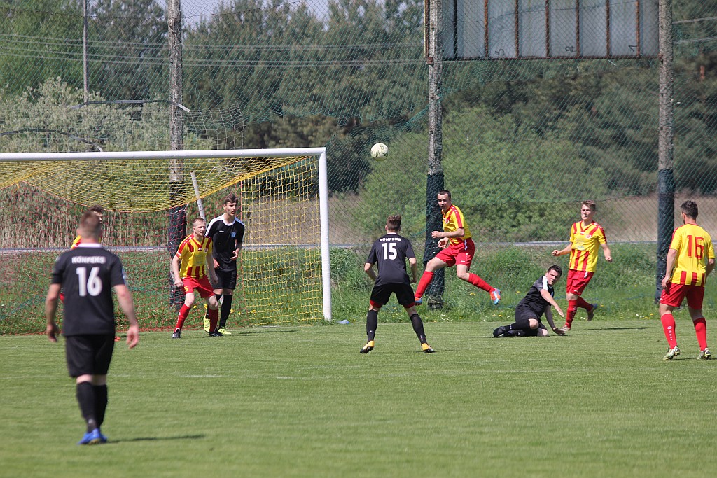 Iskra Kochlice przegrała z Konfeksem Legnica 2:3