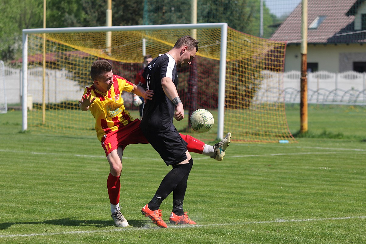 Iskra Kochlice przegrała z Konfeksem Legnica 2:3