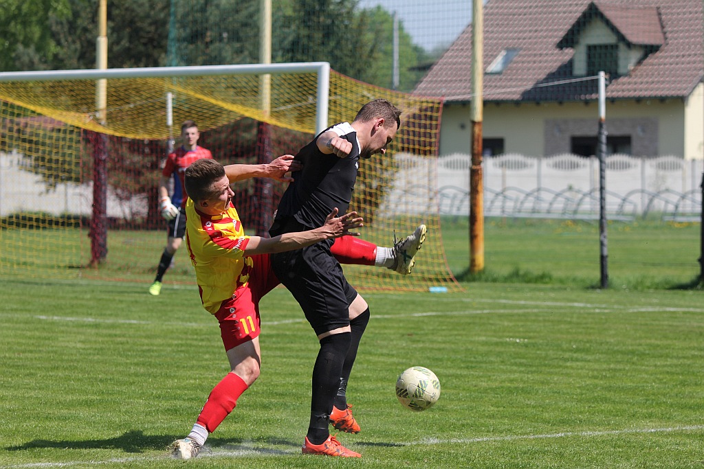 Iskra Kochlice przegrała z Konfeksem Legnica 2:3