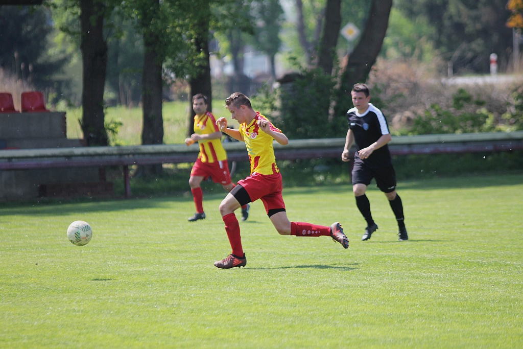 Iskra Kochlice przegrała z Konfeksem Legnica 2:3