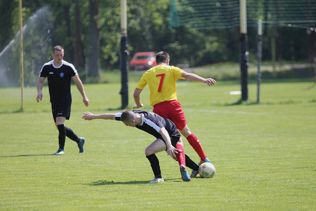Iskra Kochlice przegrała z Konfeksem Legnica 2:3