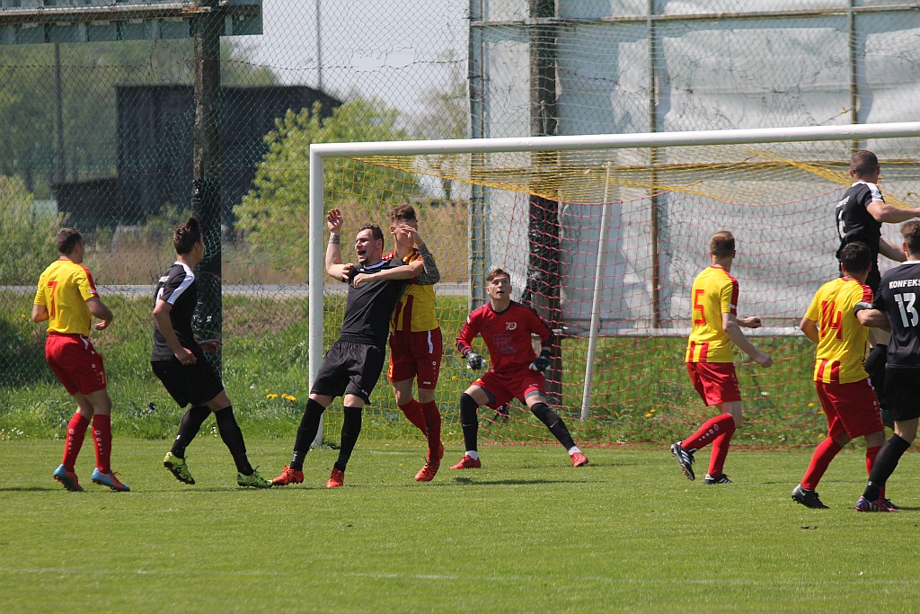 Iskra Kochlice przegrała z Konfeksem Legnica 2:3