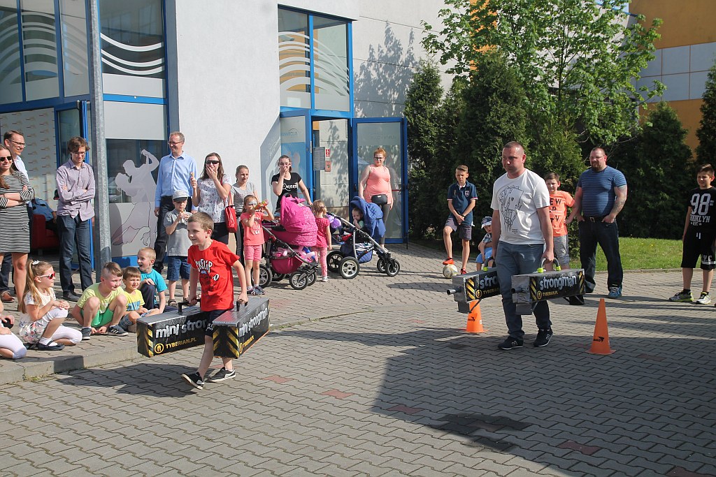Smaczne, rodzinne otwarcie sezonu grillowego w Oberży