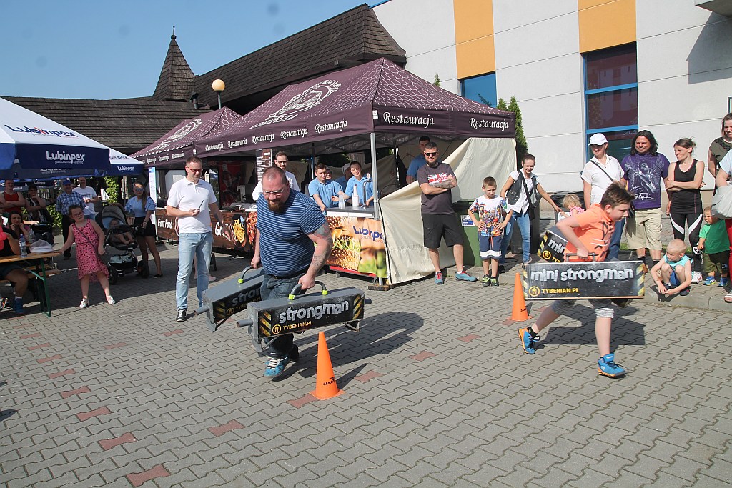 Smaczne, rodzinne otwarcie sezonu grillowego w Oberży