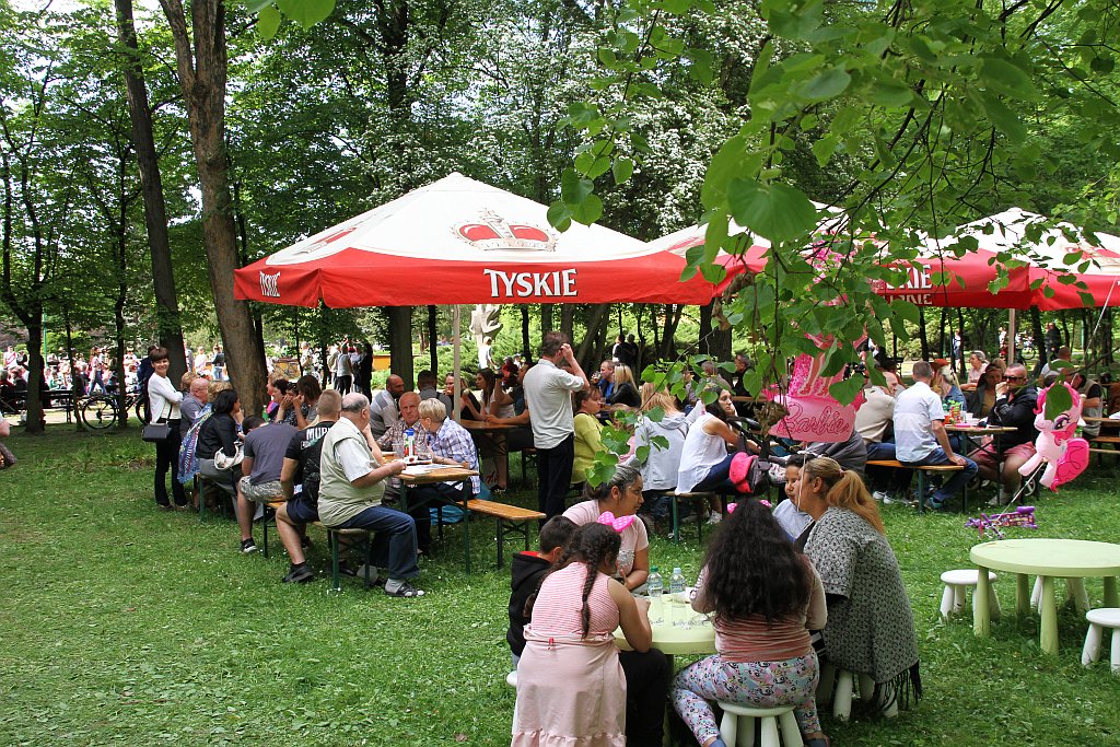 Tysiące legniczan na majówce w Parku Miejskim