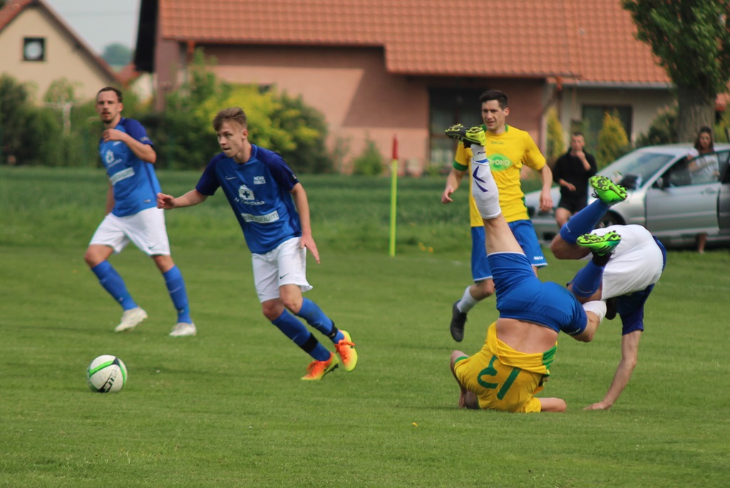 Lider pokonany w szlagierze! Mewa triumfowała w Kłębanowicach