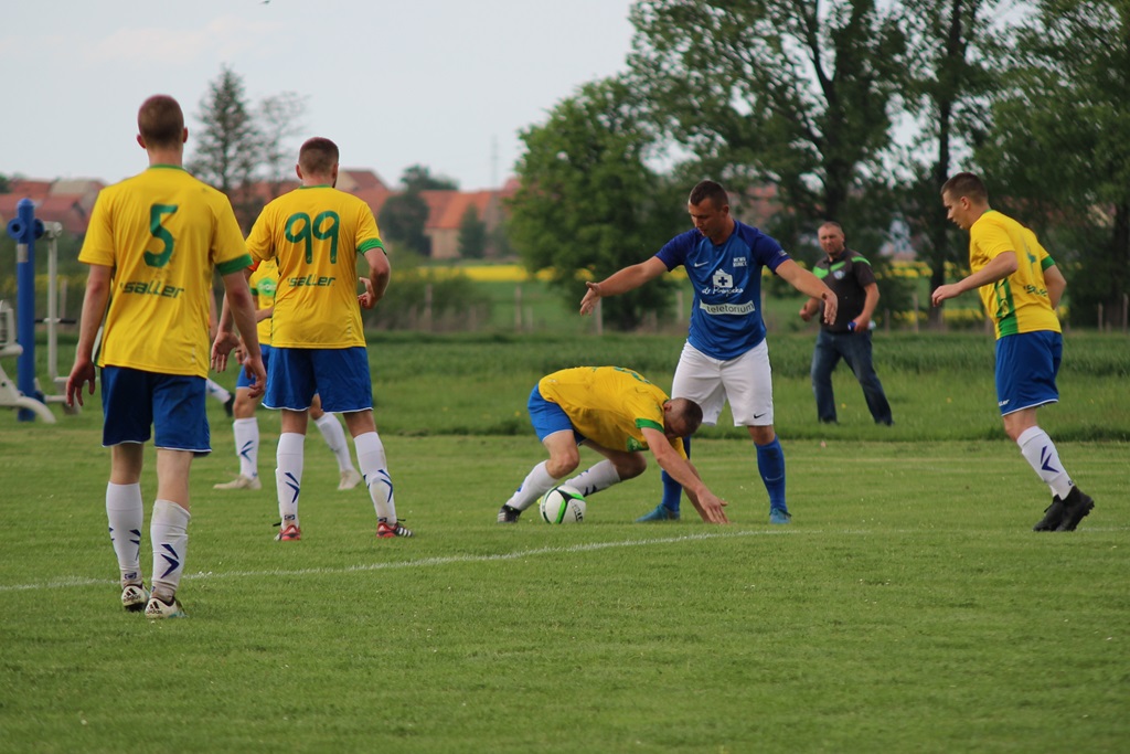 Lider pokonany w szlagierze! Mewa triumfowała w Kłębanowicach