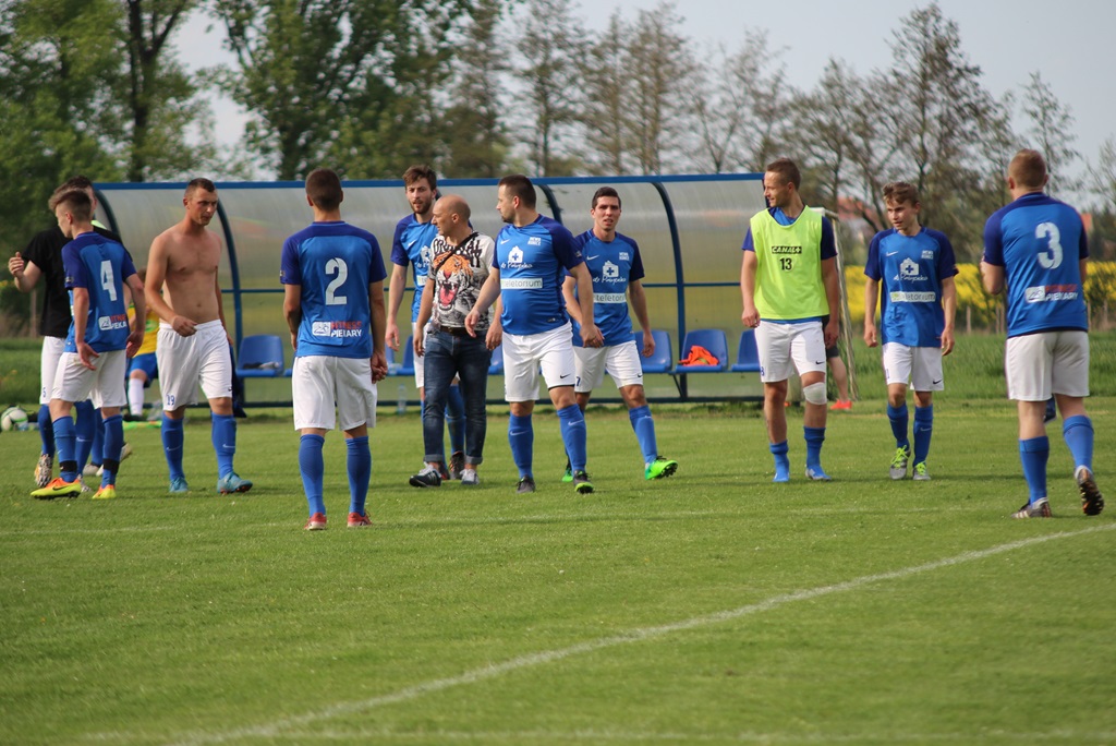 Lider pokonany w szlagierze! Mewa triumfowała w Kłębanowicach